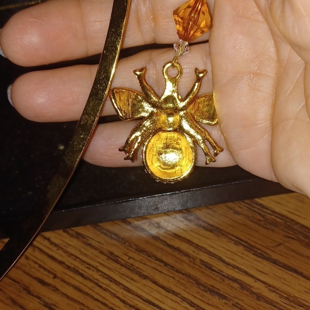 Bombay Rhinestone Bumblebee Bookmark - Picture 4 of 4